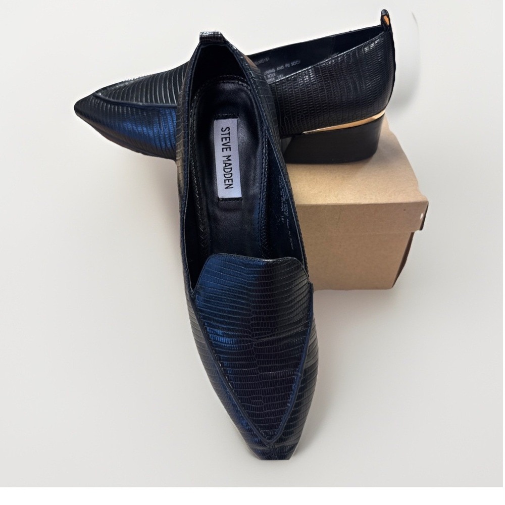 Steve Madden Zelma Black Lizard Embossed Pointed Toe Loafers Flats Gold Accet 9M